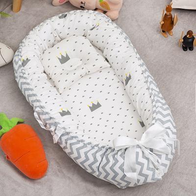 China Modern Born Cuddle Crib Foldable Baby Crib Sleep Pophorn Fence Care Products Babies New Baby Crib Bed for sale