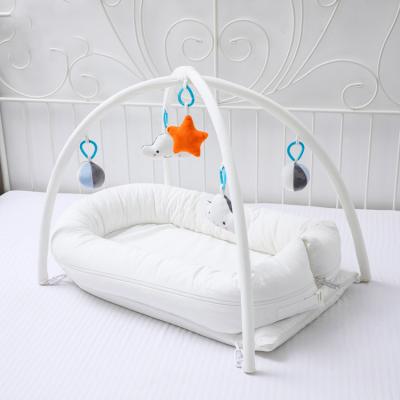 China Cute Modern Baby Crib Ding Style Sleep Crib Set New Born Assembly Pophorn Low Price Cotton Newborn High Quality Modern Kindergarten for sale