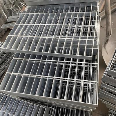 China 150mm*1550mm Aluminum Stair Treads Webforge Pressure Welded Galvanized Steel Grating for sale