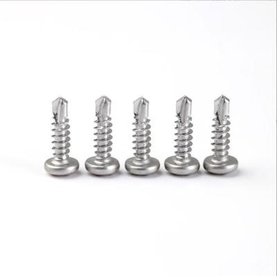 Cina L'iso 1481 Pan Head Tapping Screws scanalato DIN7971 dell'en di BACCANO ha scanalato Pan Head Self Tapping Screws in vendita