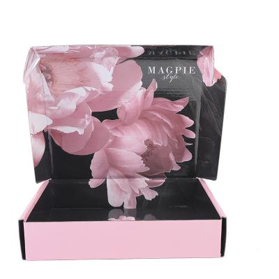 China Custom Recycled Kraft Paperboard Packaging Materials Cardboard Pink Shipping Box For Clothes for sale