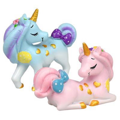 China Stunning Unicorn Cake Topper Resin Toy Pink and Bule Gradient Ramp Birthday Unicorn for Party Birthday Party Cake Decoration for sale