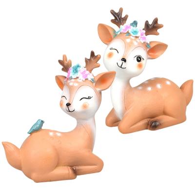 China Animal statues cake topper cake decoration new design resin deer toy sculpture home decoration for sale