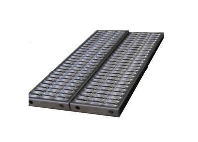 China Diamond Hole Perforated Metal Safety-Grating van de Greepstut voor Antisteunbalkloopbrug Te koop