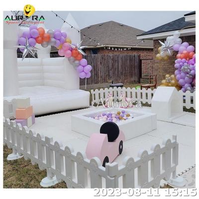 中国 Indoor Soft Play Equipment Children White Party Event Birthday Ball Pit 販売のため