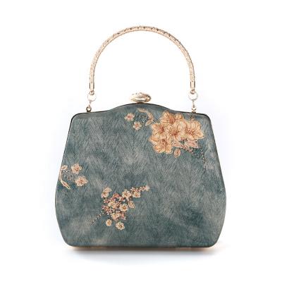 China New Chinese Style Evening Clutch Bag Portable Hanfu Ethnic Handmade Ethnic Silk Evening Dress Bag Style Cheongsam Bag for sale