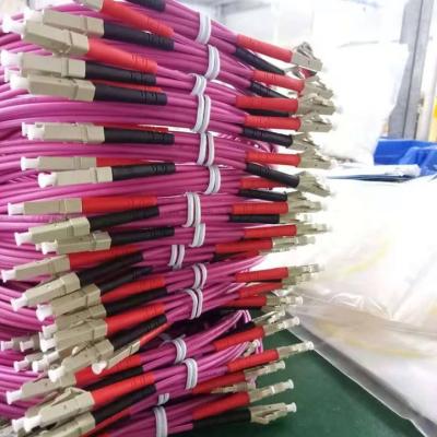 Chine corde de correction de fibre OM4 LC/UPC-LC/UPC 1.5M 3M 5M 10m à vendre