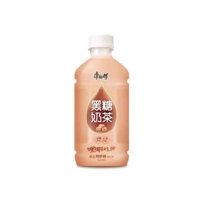 China Tea Drinks Wholesale Chinese Flavor Main Kong Sugar Milk Black Tea Drinks Full 15 Bottles*500ml Box for sale