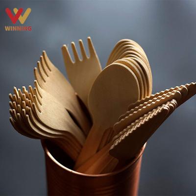 China Disposable Disposable Wooden Cutlery Set 3+1 Natural Biodegradable Wooden Spoon Fork Knife Napkin 100% Birchwood 165 Millimeters Disposable Cutlery for sale