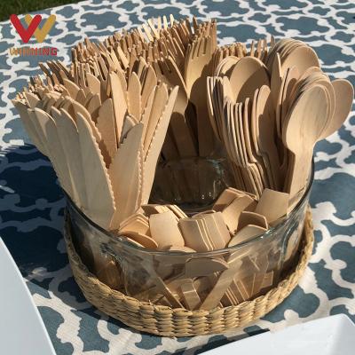 China Food Grade Disposable Compostable Wood Utensils Travel 16Cm Disposable Wooden Cutlery Set 140Mm Knife Fork Wooden Spoon Set Napkin Packaging for sale