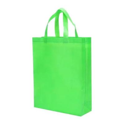 China Eco-friendly waterproof waterproof fabric bag woven fabric non roll 500kg pp spunbond nonwoven fabric for sale