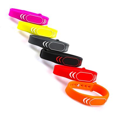 China Adjustable Waterproof ID Silicone TK4100 FM4100 125Khz FM1108 S50 13.56Mhz NFC RFID Wristbands Card None for sale