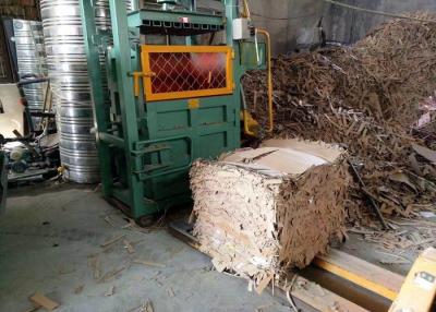 China Semi Autode Machinekarton die van de Papierafvalpers Machine het Hydraulische Drukken vastbinden Te koop