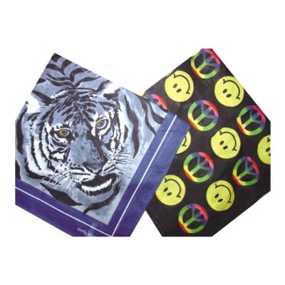 China Last Sale Well Fashion New Arrival Formal Multi Purpose Square Design Personalized Handkerchief for sale