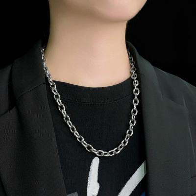 China Trendy Hypoallergenic Twisted Link Chain Hip Hop Chunky Necklace Men Women Vintage Simple Design Stainless Steel O Jewelry for sale