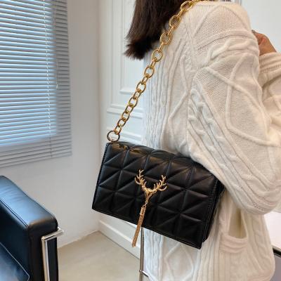 China Lady Trendy Small Chain Clips Luxury Young Ladies Handbags Girls Design Handbags For Woman Classic Purses for sale