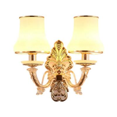 Cina European Decorative Luxury Gold Metal Wall Lamp Empire Style Beautiful High Brightness Hotel Milky Glass Living Room Lighting Modern Crystal Wall Lamp in vendita