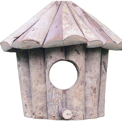 China Fashionable and Durable China Bird House Outdoor Hanging Natural Handmade Outdoor Bird House Natural Wood for sale