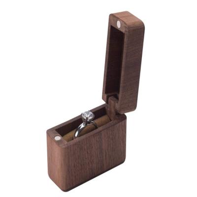 China Eco-Freindly Simple Ring Solid Wood Wedding Jewelry Storage Case Jewelry Ring Box for sale