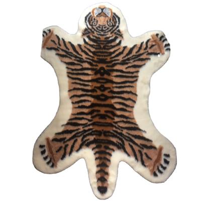 China Reversible Hot Selling Amazon Tiger Floor Mat Cow Print Blanket Faux Cowhide Area Rug Animal Print Rug For Living Room Bedroom Non-slip for sale