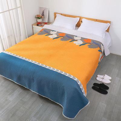 China Moisture Absorption And Breathability Snowflake Cotton Fitted Bed Sheet Cotton Fabric AB Anti Slip Version Bedspread For Roll Bed Sheet for sale