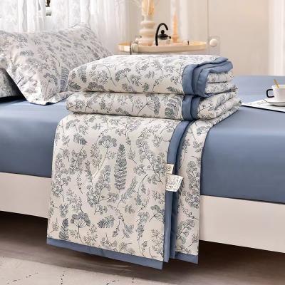 China Summer Viable Soft Washable Cool Quilt Bed Feeling Thin Air Conditioner Washed Cotton Double-Layer Yarn Quilt Cloth Linen Cover for sale