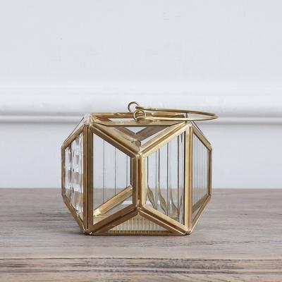 China Bixuan Handmade Candle Lantern Textured Lamp Clear Hanging Textured Crystal Glass Bronze Brass Frame Hurricane Tea Light Stand 3.5