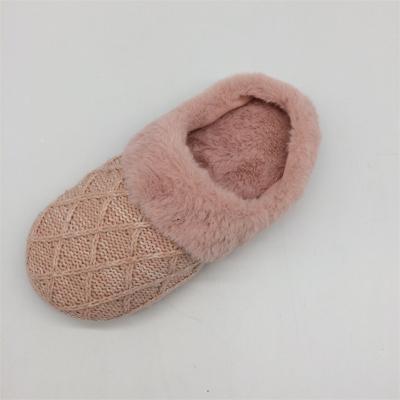 China Wholesale Fashion Trend New Winter Ladies Fashion Indoor Warm Fluffy Fur Slippers For Women for sale