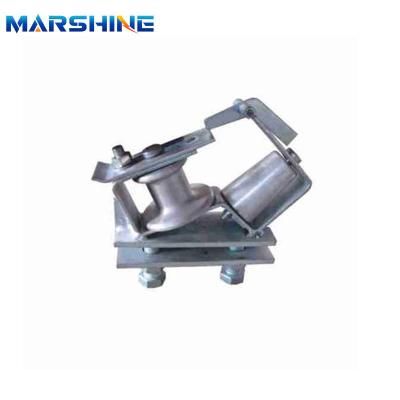 China Angled Crossarm-Mounted Stringing Block Cable Pulley Block for Industrial Applications for sale