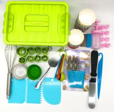 China Disposable 66cps Newbie Tool Kit/Baking Cake Decorating Consumables/8 Tips/Fruit Cutter Cookie Icing Piping Molds For Plastic Box for sale