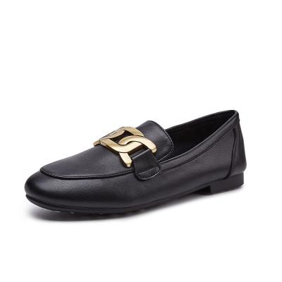 China Breathable OEM Customized Pointed Buckle Non-Slip Comfortable Leather Loafers For Shopping for sale