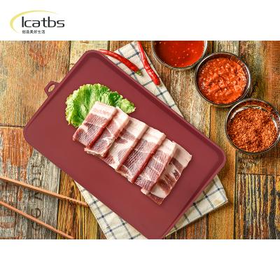 China Viable Professional China Supplier New Design Multifunctional Red Double Sided Food Grade Plastic Chopping Plate for sale