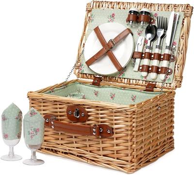 China Luxury Vietnamese Handmade Natural Woven Wholesale Wicker Willow Customized Morden Chips Picnic Basket Hamper Set With Lid For 4 Person for sale