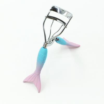 China Cute Natural Stainless Steel Eyelash Curler Progressive-Change Mermaid Tail Bun Handle for sale