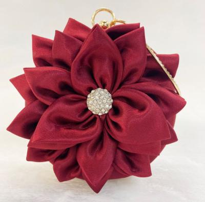 China Round Shoulder Bags Crystal Diamond Wedding Bag Exquisite Chain Flower Evening Clutch Bag Daily Life Red Clutch Women Purse for sale