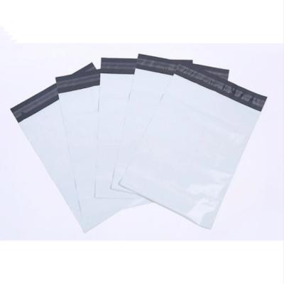 China Recycled Express Mailing Bag White Plastic Materials LDPE Poly Mailer With Logo for sale