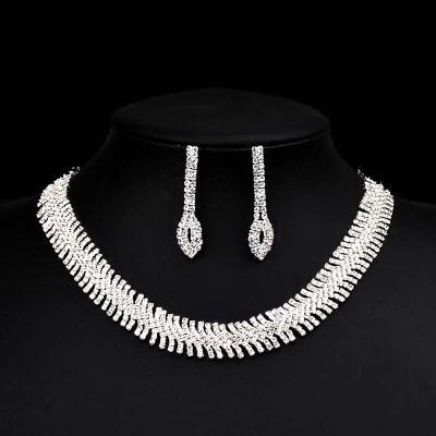 China CLASSIC Hot Selling Full Rhinestone Collar Necklace Dangle Earrings Set Silver Bridal Jewelry For Women for sale