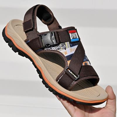 China Wecoo Flat 2021 Wholesale Summer Season Men's Beach Sandals Men's Causal Sandals Outdoor Shoes for sale