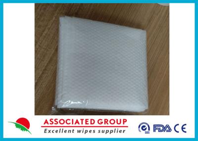 China Perlen-kleines Dot Pattern Spunlace Non Woven-Rollengewebe für trockenes Bad-Tuch zu verkaufen