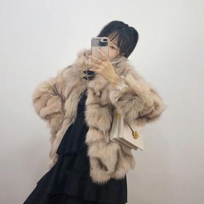 China Fashion Real Fox Waterproof Cost Effective Cultivated Thick Luxury Fur Coat For Women for sale