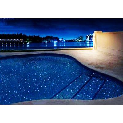 China Modern unique mosaico veneciano style swimming pool glow tiles luminous fluorescent glass mosaic for sale