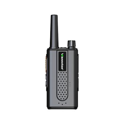 China FRS ham radio transmitter 2way walkie talkie woki toki woki long range waki handheld taki 1500mAh for sale