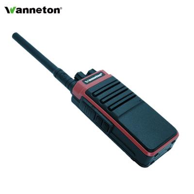 China China Factory 1300mAh Portable Wireless Two Way Walkie Talkie UHF 2 Watts for sale