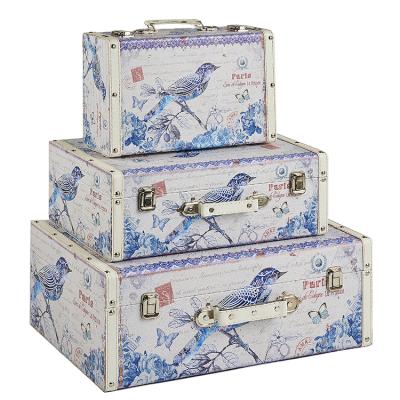 China Home Decoration & Storage Store Decorative 3 Pieces Set MDF Vintage Style Wooden White Luggage for sale