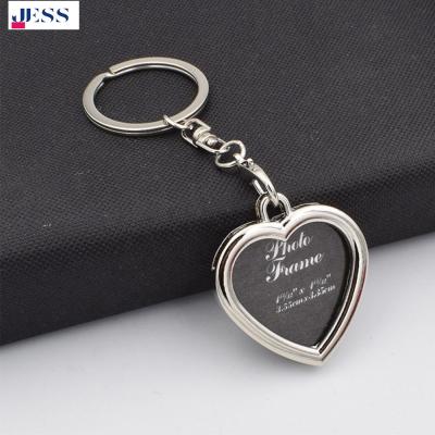 China Lovers Photo Frame Key Chain Lovers Key Chain With Heart Shaped Keychain for sale