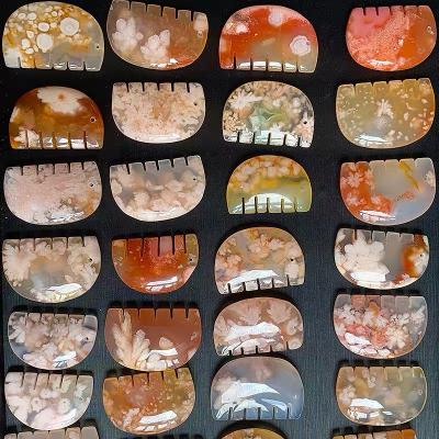 China Wholesale Natural Crystal Comb Agate Crystal Comb China Cherry Blossom Stone Agate For Pendant for sale