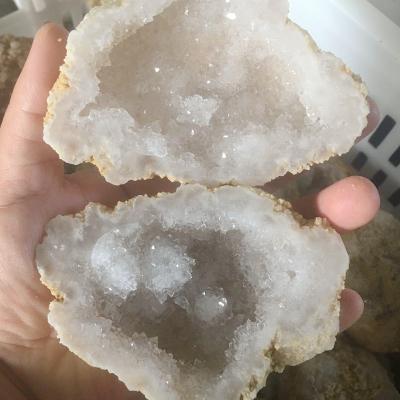 China China High Quality Natural Rough White Crystal Agate Geode Cave Quartz Cluster Agate Crystal Geode for sale