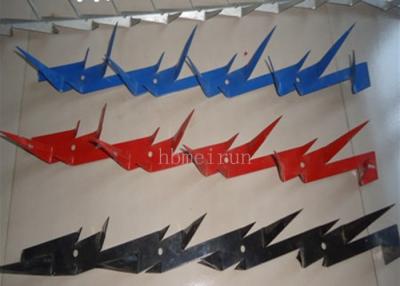 China High Strength Anti Climb Spikes Security Wall Barracuda Spikes Pitch 70 - 90mm for sale