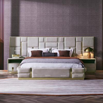 China Bedroom Furniture Double Hotel Metal Tufted Bed Frame 2m Luxury Leather Upholstered King Size Beds for sale