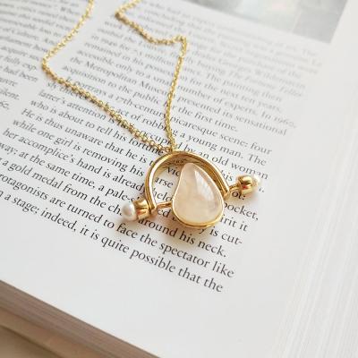 China Trendy Swing Desgin Rose Quartz and Pure Silver Pearl Gemstone Necklace for sale